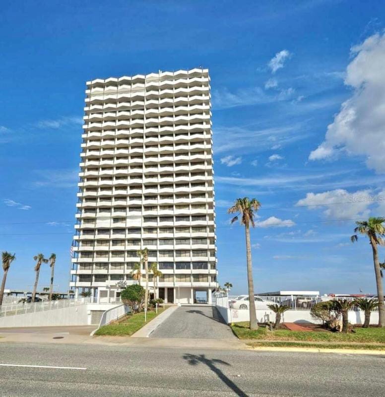 2828 N ATLANTIC AVE UNIT 105, DAYTONA BEACH, FL 32118 Condominium For Sale  MLS# G5077268