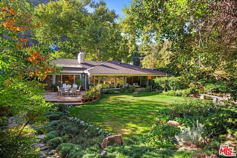 2610 MANDEVILLE CANYON RD, Los Angeles, CA 90049 Single Family Residence For Sale  MLS# 23-336951