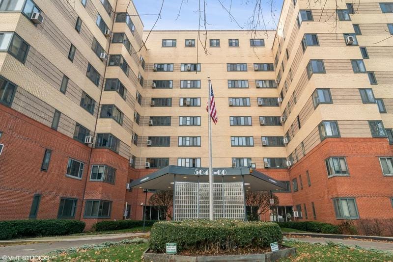 5060 N Marine Dr #D5, Chicago, IL 60640  MLS# 11949316 for Sale