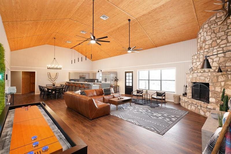201 Mountain Valley Dr, CCN, TX 78838 for Sale