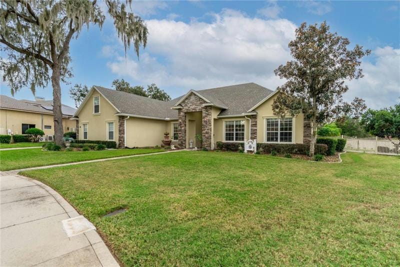 163 SHANNON OAKS DR, LAKELAND, FL 33813 Single Family Residence For Sale  MLS# T3489581