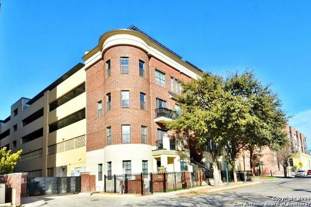 215 CENTER ST APT 309, San Antonio, TX 78202 Condo/Townhouse For Sale  MLS# 1742977