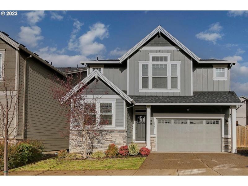 13769 SE BLUE FIN CT, Clackamas, OR 97015 Single Family Residence For Sale  MLS# 23604294
