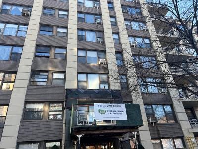 64th Ave Apt 4g for Sale