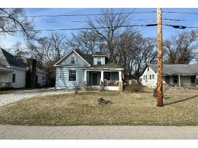 N Brown Ave for Sale