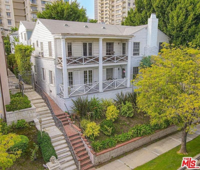 425 Shirley Pl, Beverly Hills, CA 90212 - MLS 23-334857 for Sale