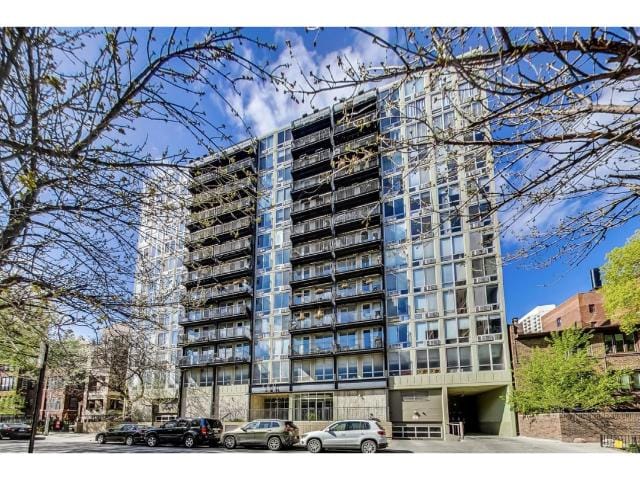 450 W Briar Pl Unit 12E, Chicago, IL 60657  MLS# 11869933 for Sale