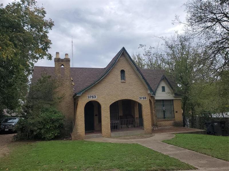 3753 Meadowbrook Drive, Fort Worth, TX 76103 for Sale