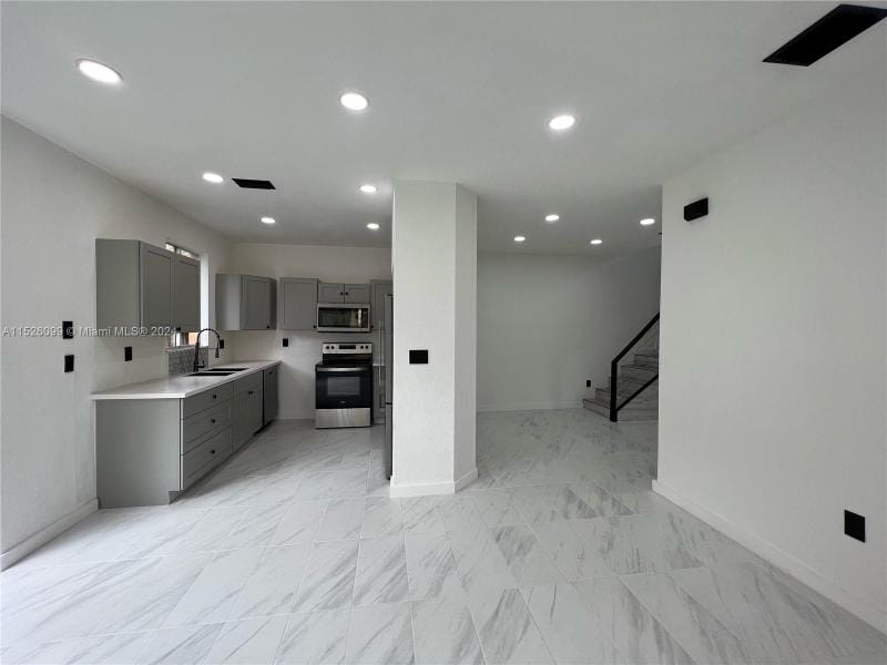 1532 Southeast 24th Court, Unit 211, Homestead, FL 33035 for Sale