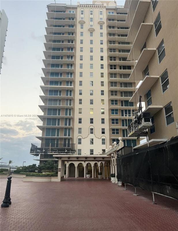 1920 South Ocean Drive, Unit 3A, Hallandale Beach, FL 33009 for Sale