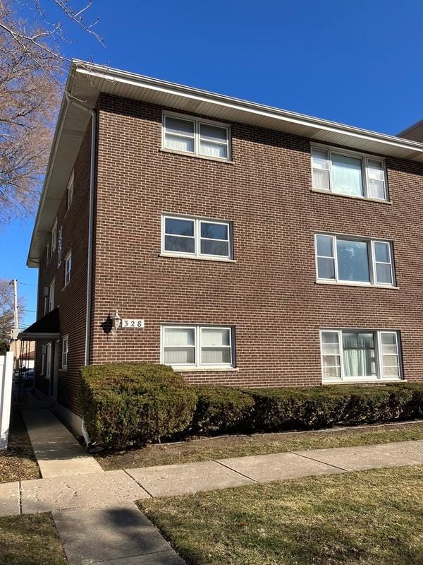328 Marengo Avenue, Unit 1N, Forest Park, IL 60130 for Rent