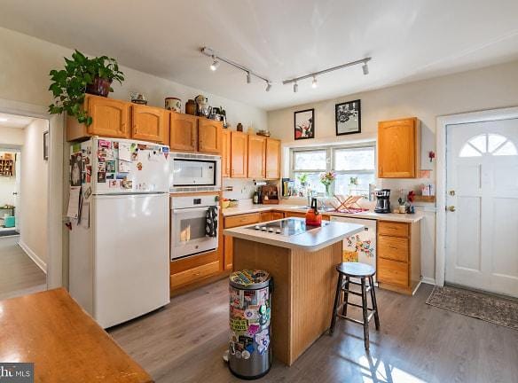 1625 S 10th St #A - Philadelphia, PA 19148 - Home For Rent