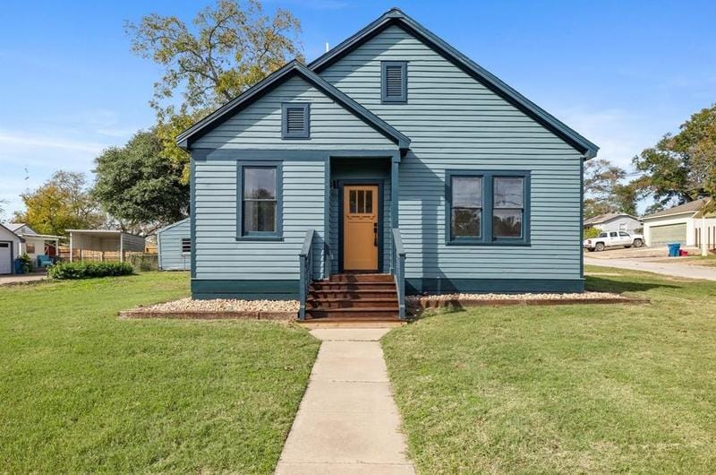 142 N Holland St, Bellville, TX 77418 - MLS 6463019 for Sale