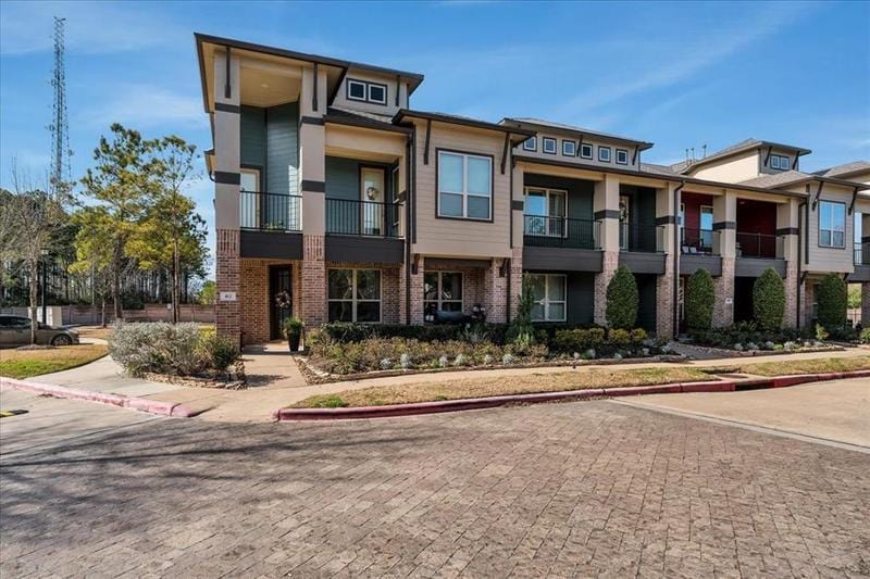 412 Via Regatta Drive, Webster, TX 77598 for Sale