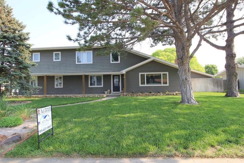 1115 Country Club Dr, Hays, KS 67601  617725260 for Sale