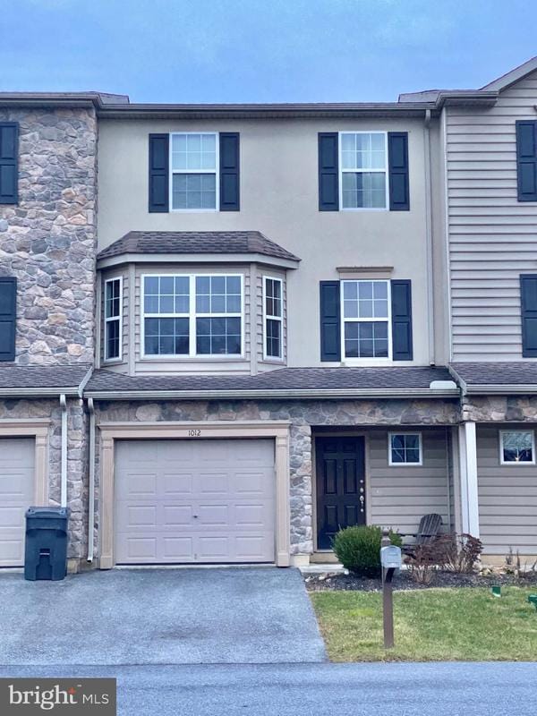 1012 Yarn Court, Mohrsville, PA 19541 for Sale