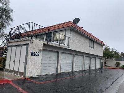 Round Tree Dr Unit B for Sale