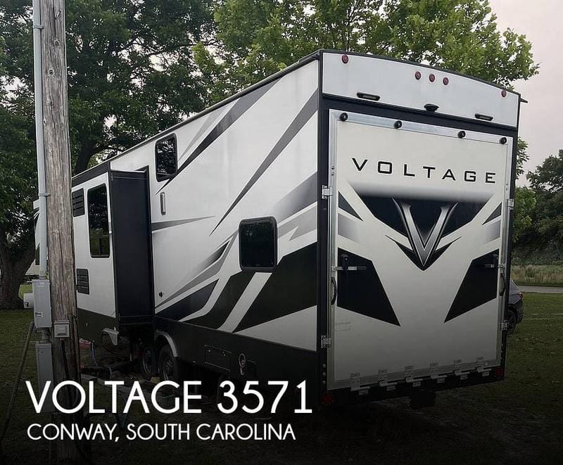 Dutchmen Voltage 3571 Fifth Wheel 2020 for Sale