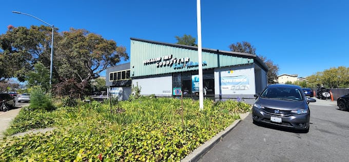 Toscalito Tire & Automotive - Corte Madera