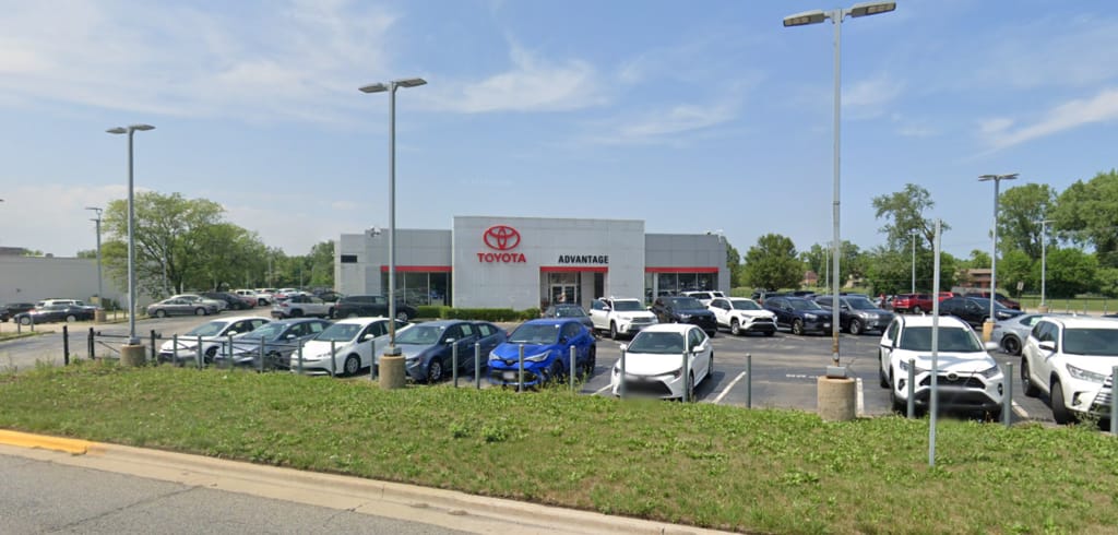 Advantage Toyota of River Oaks