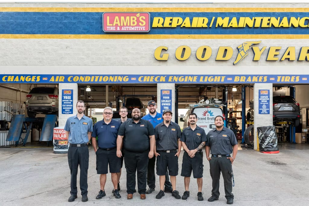 Lamb's Tire & Automotive - W Highway 290