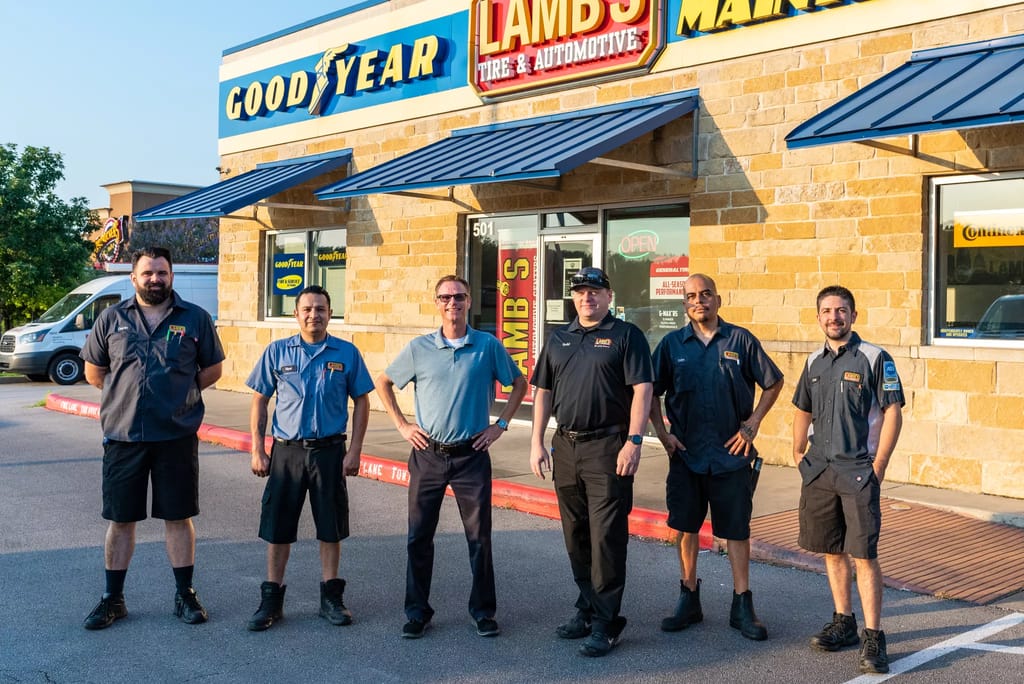 Lamb's Tire & Automotive - W. Slaughter Ln.