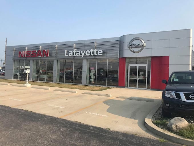 DeFOUW Nissan of Lafayette