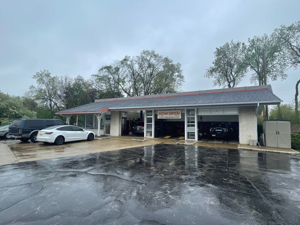 Real Autohaus Automotive - Rolling Meadows