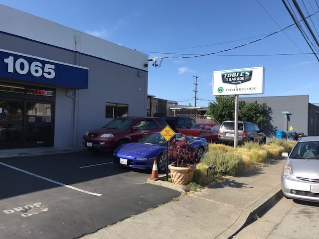 Toole's Garage - San Carlos