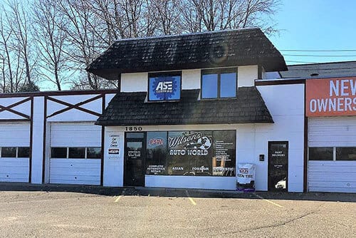 Wilson's Auto World