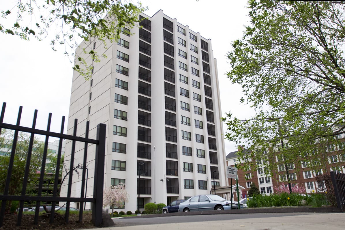 Clinton Manor