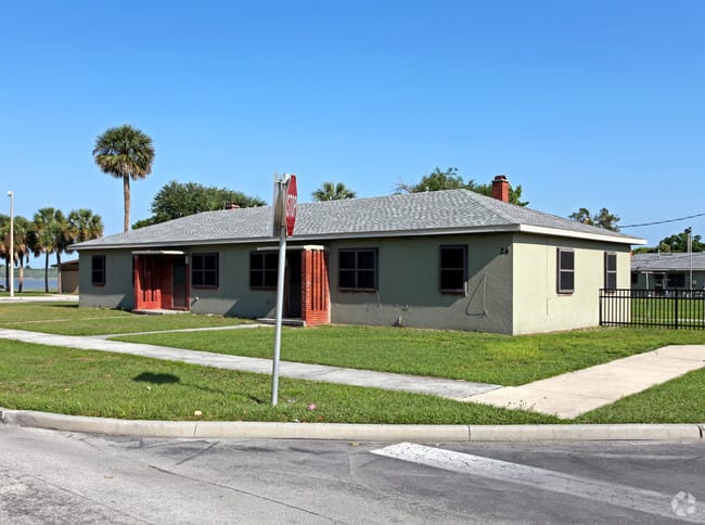 Lake Mann Homes
