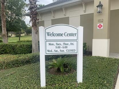 Laurel Villas