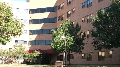 Glen Square