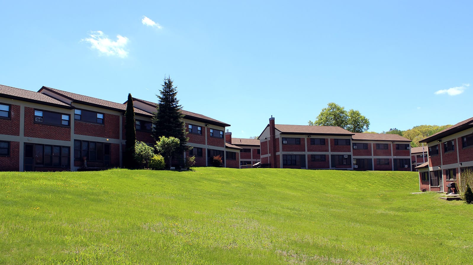 Great Brook Valley Gardens Apartments