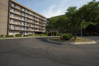 Lakeland Place