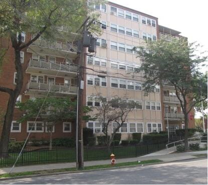Murphy Hecht Apartments