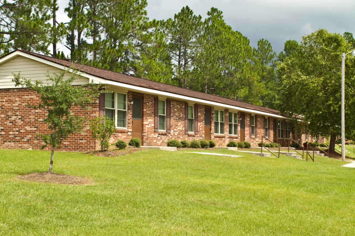 Litchfield Apartments