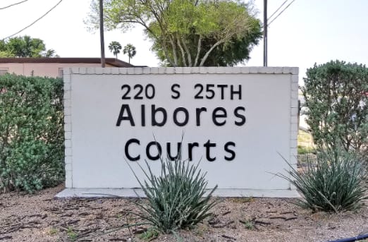 Albores Courts