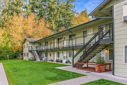 Hilltop House l & ll Apartments