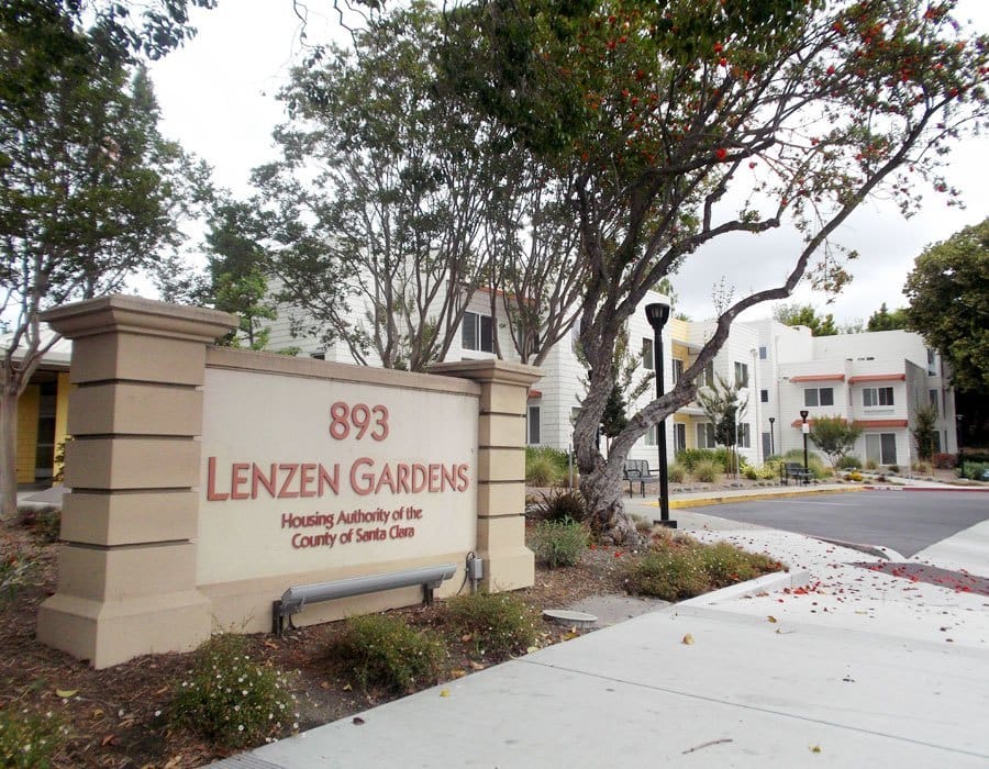 Lezen Gardens Apartments